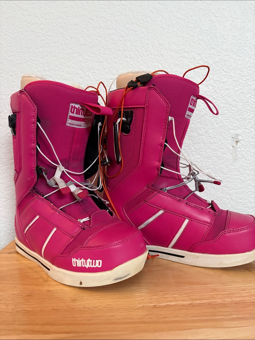 thirtytwo Women’s Hot Pink Snowboard Ankle Boot - Performance Bootie